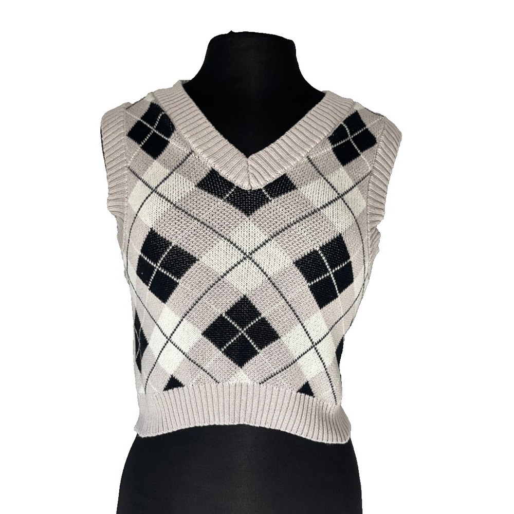 Argyle Sweater Vest Black Gray Cream Medium Cropped V-Neck Sleeveless Preppy